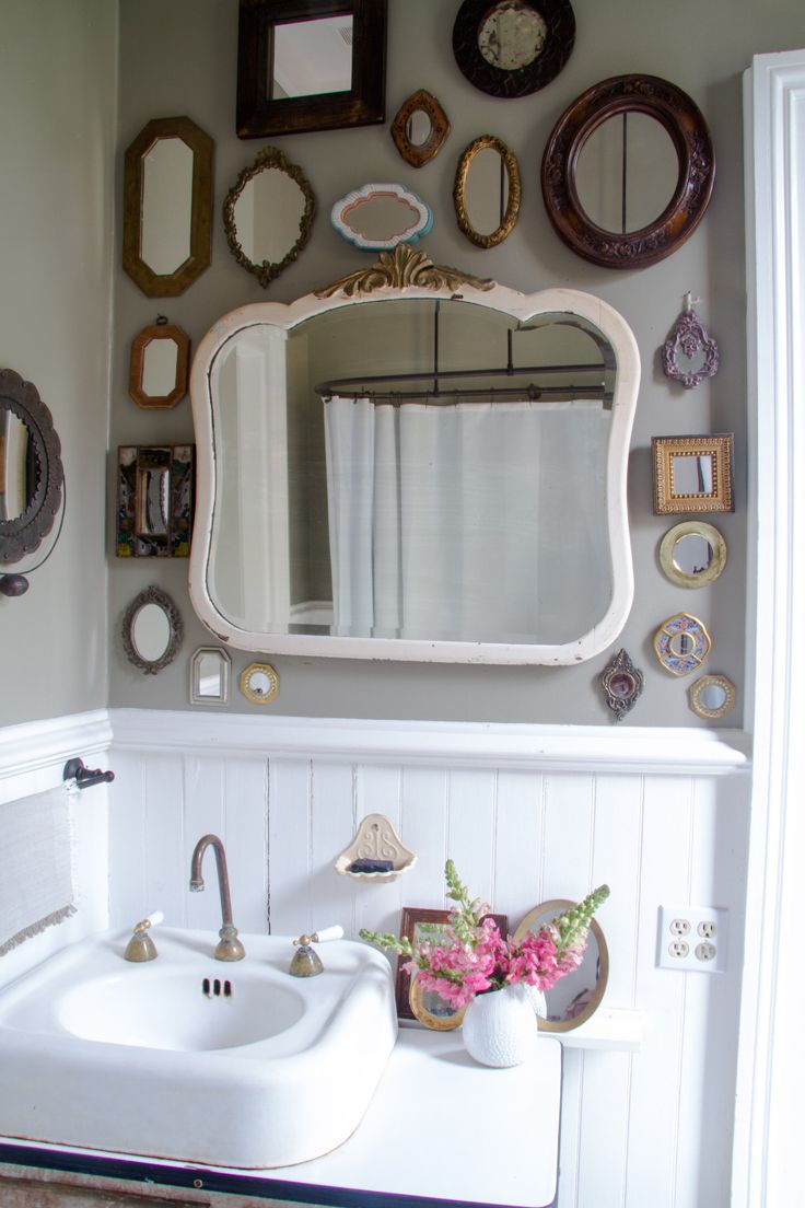 12 Unique and Inspired Bathroom Mirror Ideas You'll Love