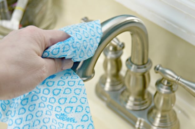 How to Keep Your Bathroom Sink Clean and Hygienic - Store Cleaning Wipes Nearby
