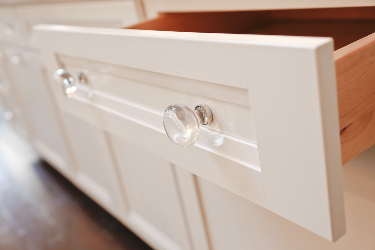 Kitchen Cabinet Door Pulls Glass Dresser Knobs or Drawer Handle #T41-SET/6 