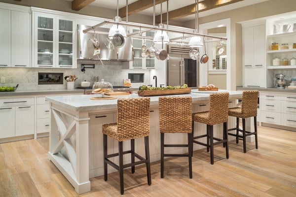Consider These Pros and Cons Before Opting for a Kitchen Island