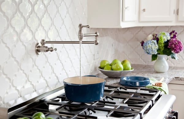 4 Benefits of Having a Pot Filler in Your Kitchen