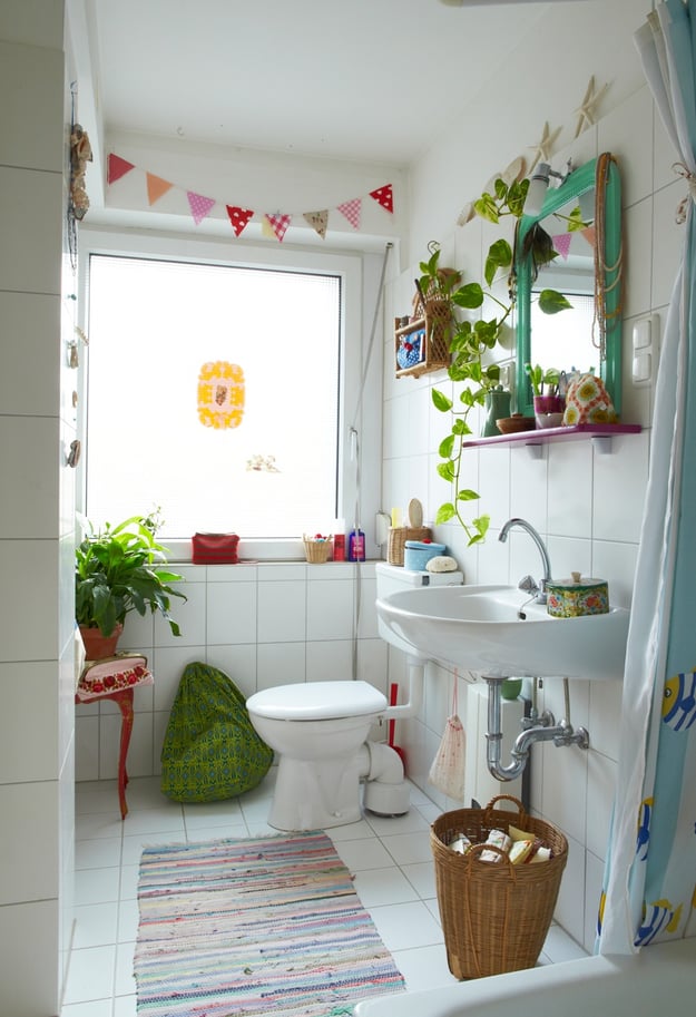 How to Make a Small Space in Your Home Feel Bigger - Small Bathroom